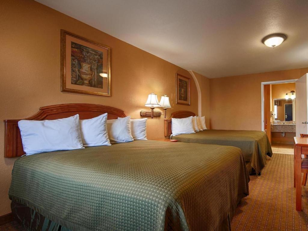 Best Western Post Oak Inn Burnet Exterior foto