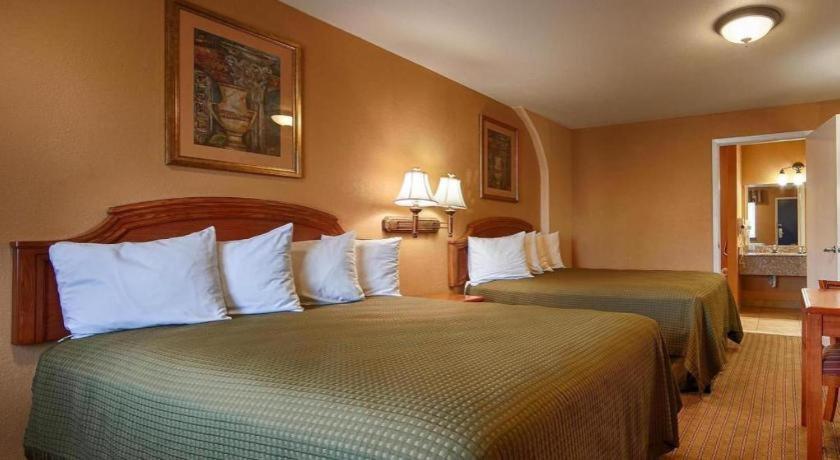 Best Western Post Oak Inn Burnet Exterior foto